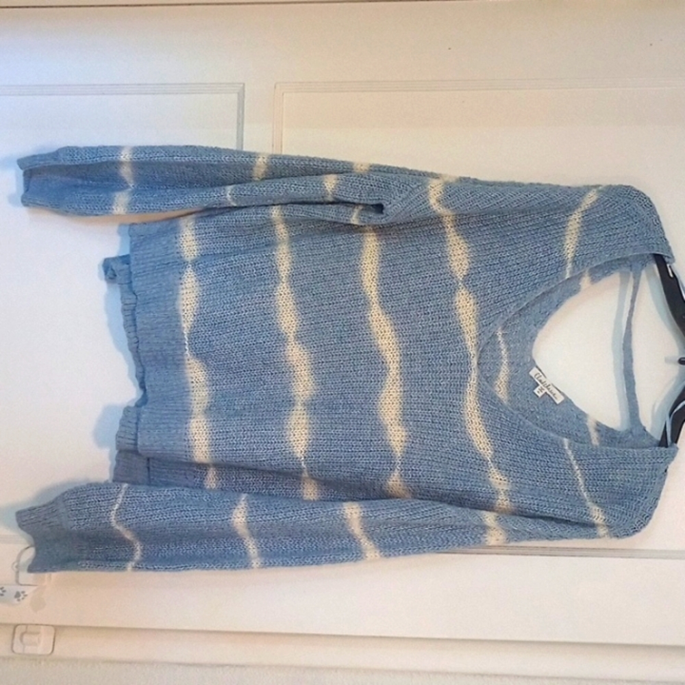 Blue and White Tie Dye Long Sleeve Sweater